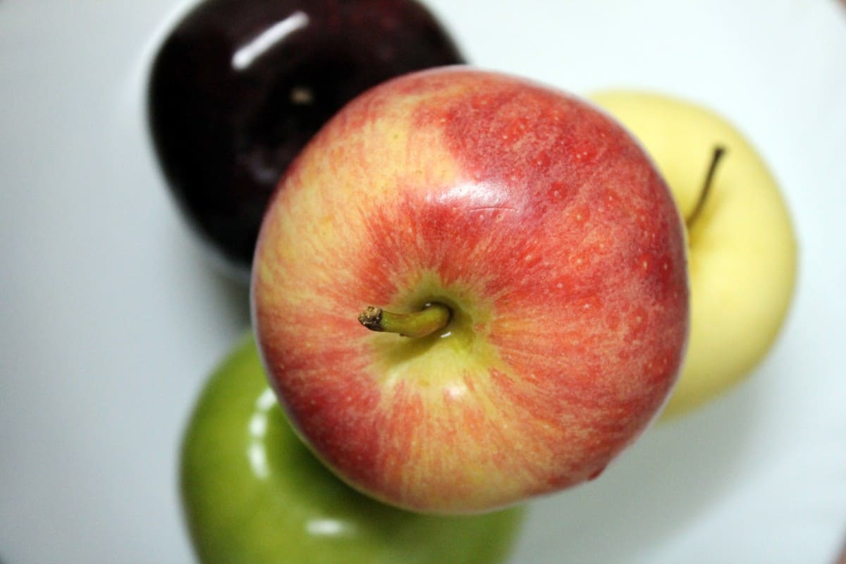  Apple Fruit Pakistan; Antioxidant Source Weight Reducer Low Calorie 